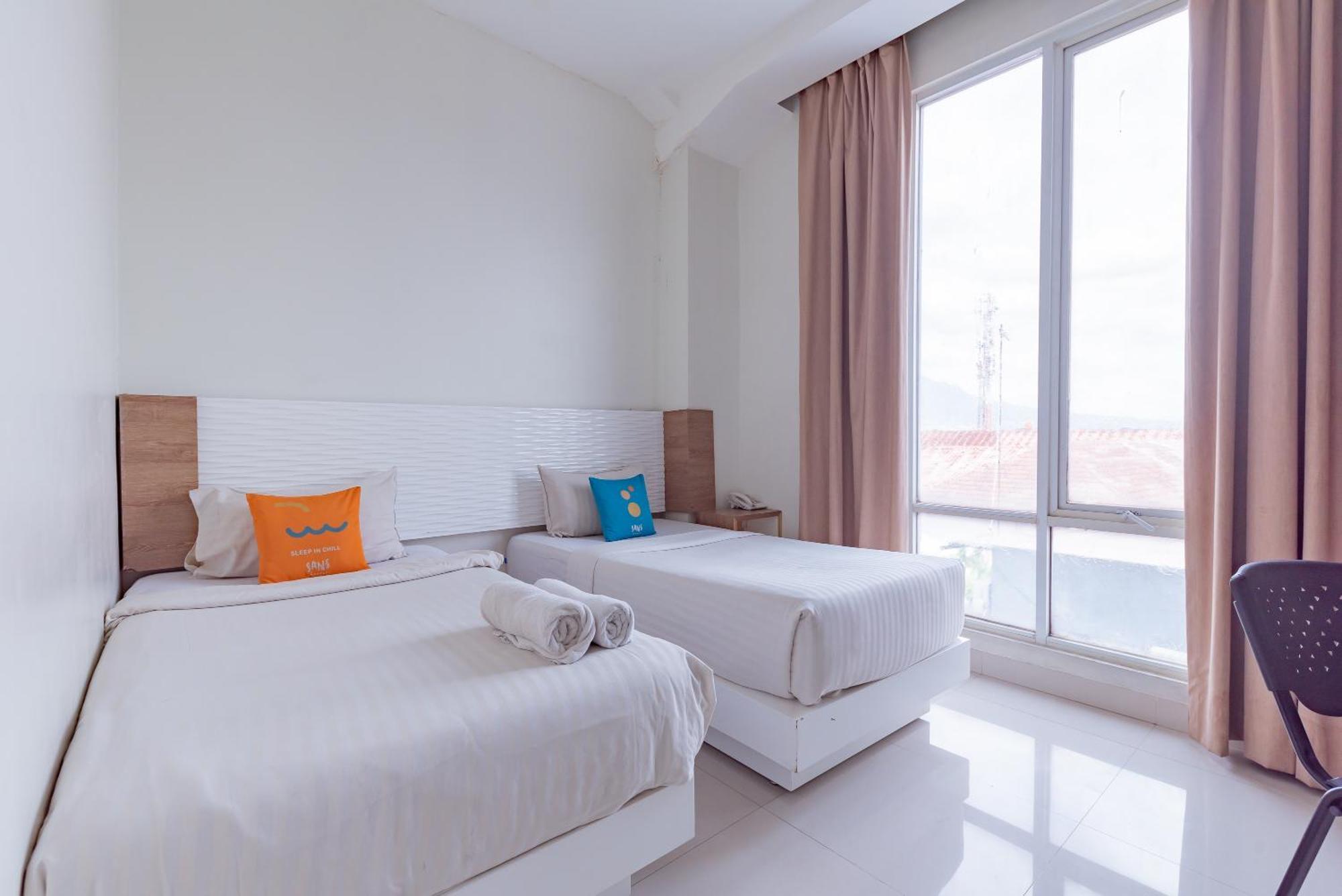 Sans Hotel Diemdi Kiaracondoong Bandung Dış mekan fotoğraf